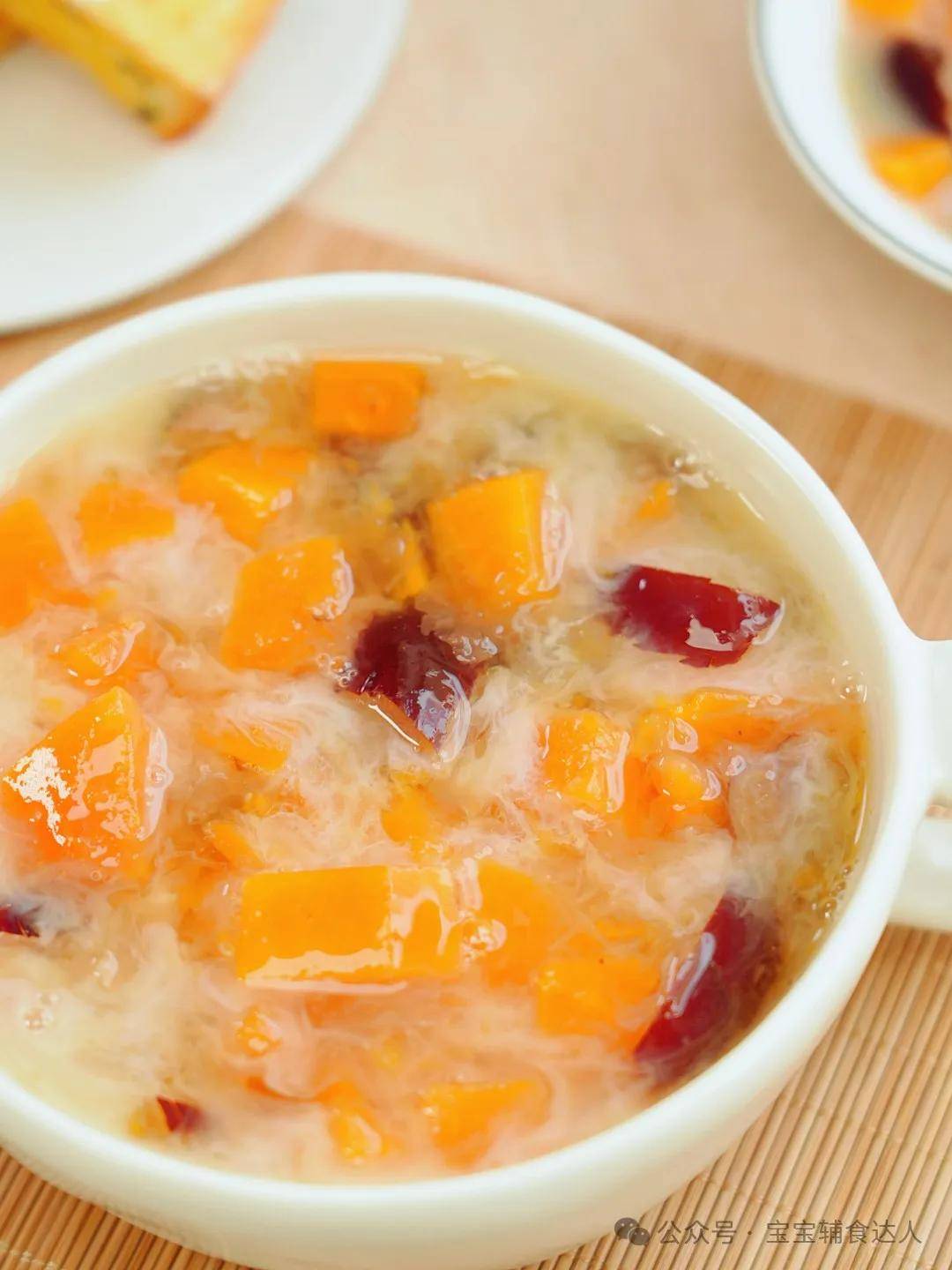 春天的第一碗糖水,这么做更适合中国胃!鲜甜水灵又养人_木瓜_银耳_孩