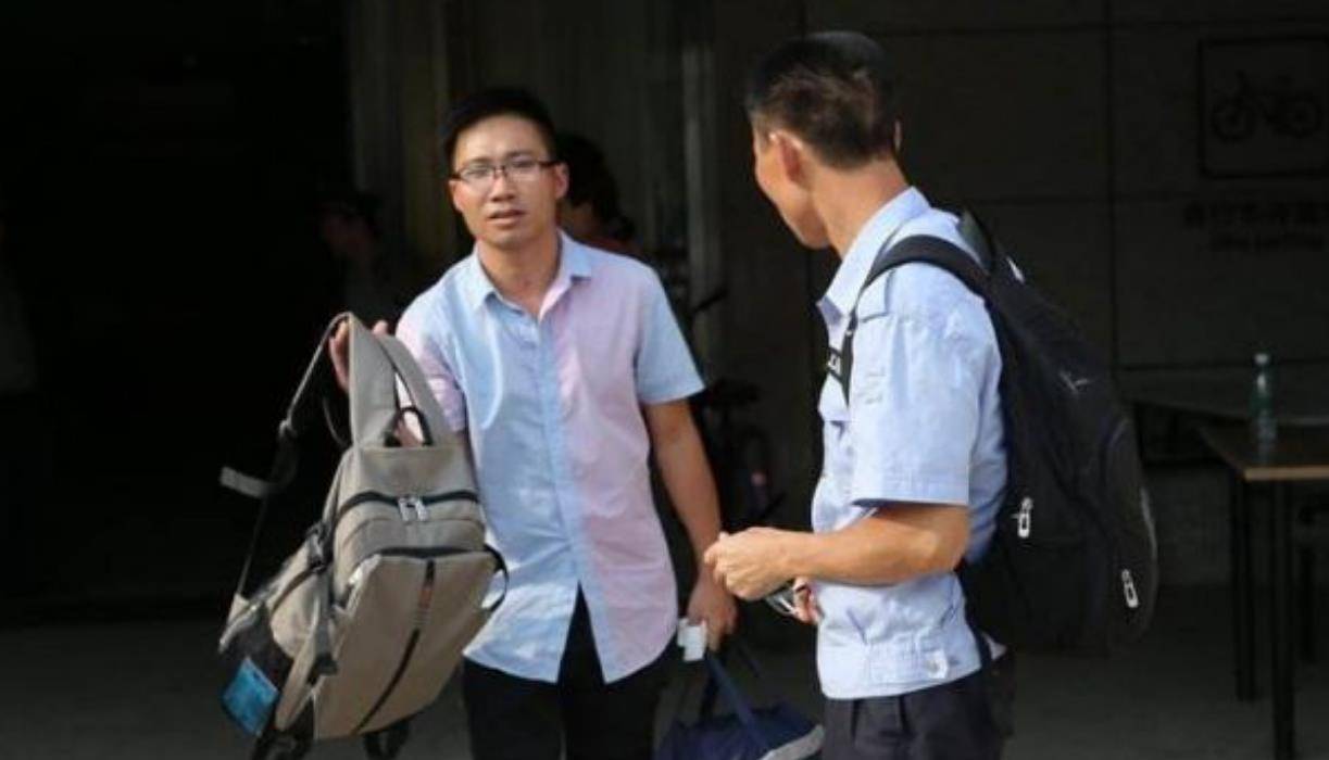 8年前复读9次上清华的广西小伙吴善柳如今怎么样了