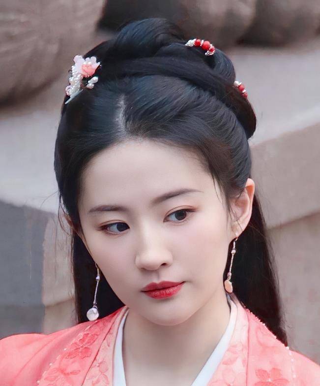 从《梦华录》看宋代"朋友圈":逛夜市很平常,甚至出现"外卖"_刘亦菲