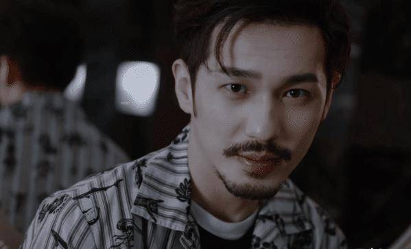 原创身处混乱的娱乐圈中白宇有着单纯的性格不被任何事情而影响