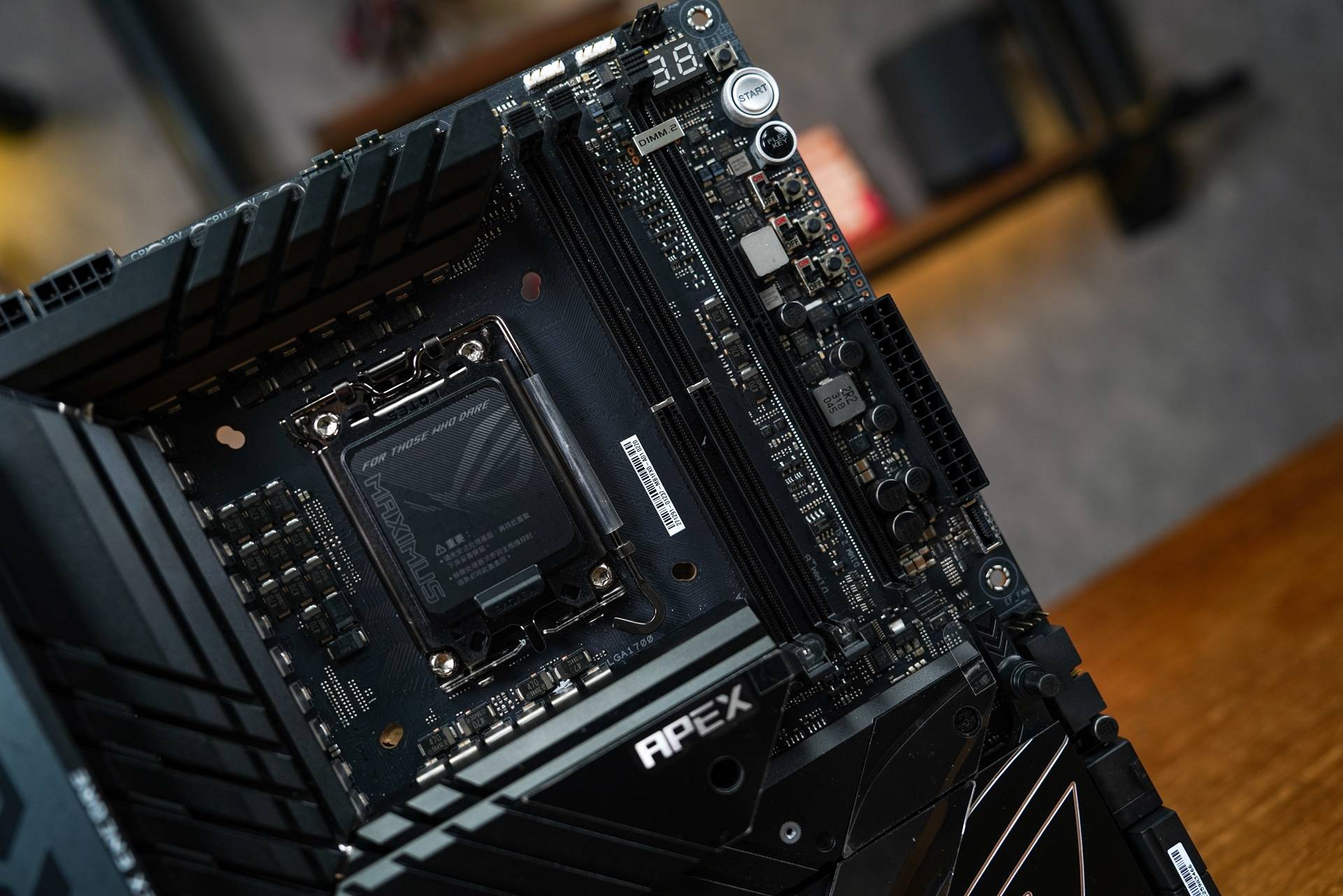 海景房腻歪了尝鲜下低奢风的高配主机