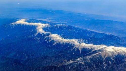 八百秦川,十万古墓,为何古人喜欢葬在秦岭?那可是""__