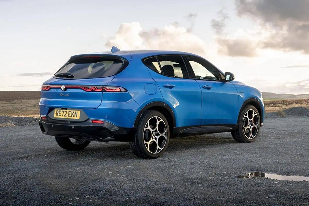 272马力燃油suv!阿尔法罗密欧托纳利即将上市,动力操控是亮点!