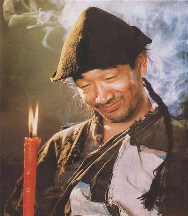 真实身高不到1米6,但灵魂的高度让世人仰望_朱安_作人_压迫