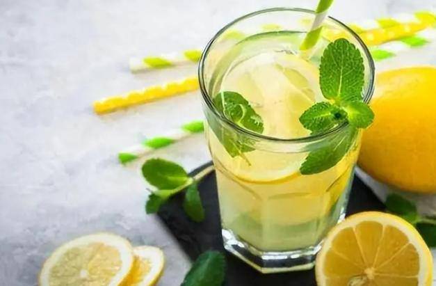 原创柠檬能杀死12种癌比化疗强一万倍喝柠檬水能抗癌告诉你真相