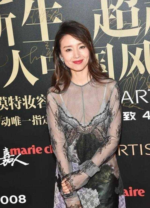 原创董洁这回真妖娆穿透视蕾丝裙气质妩媚动人熟女风太撩人