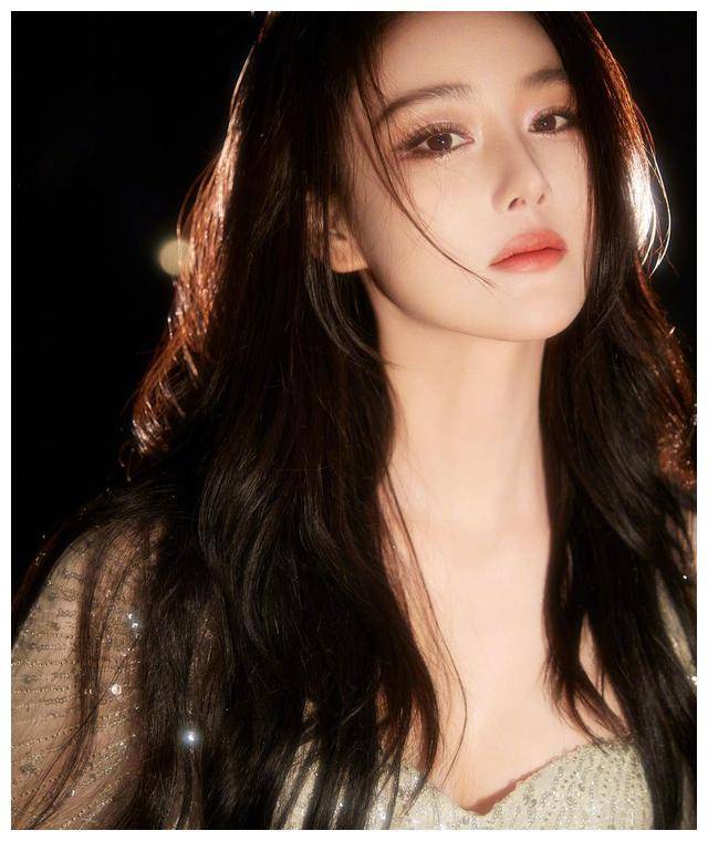 原创张馨予美貌与修养并重如何畅谈内外之美