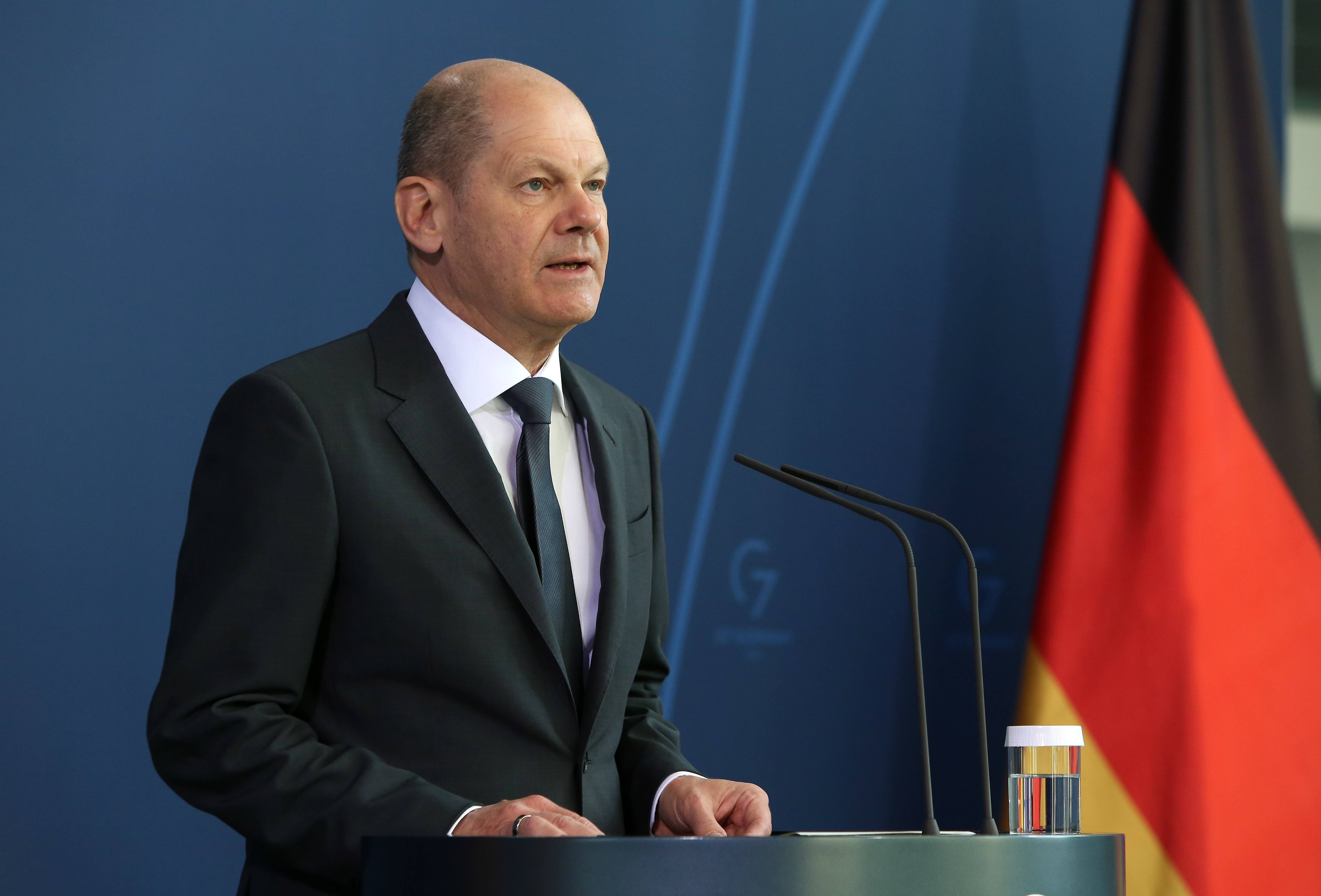 这里有一个客观情况是,欧洲议会即将迎来换届,也就是说现在这一批议员