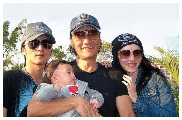 谢贤透露与张柏芝的三胎关系谢霆锋婚事或因此受影响