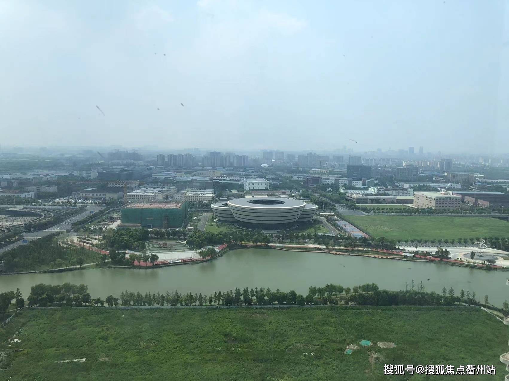 【众多名校汇聚】毗邻松江大学城,高校林立,临近办公中山二小,上外云