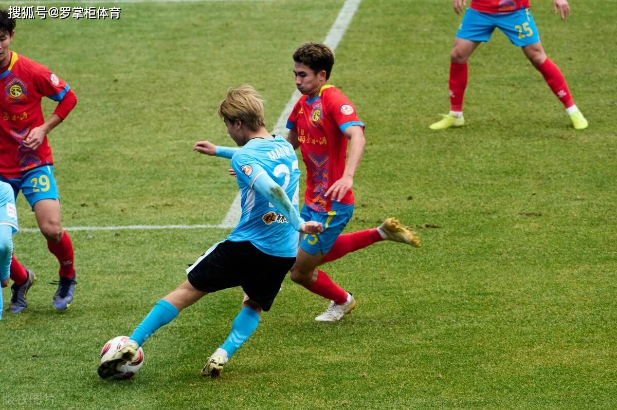 原创大连足球即将强势崛起全新大连队刚亮相就三连胜已成冲超热门