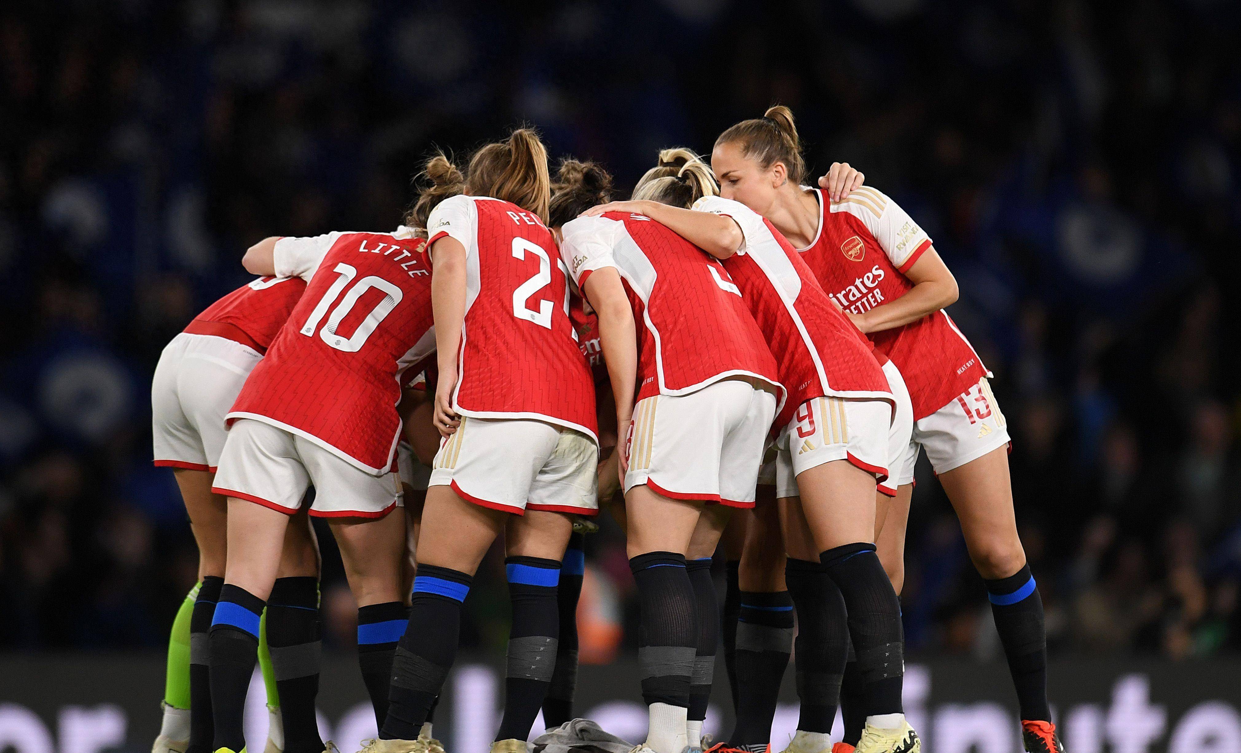 阿森纳女足主帅回应球队穿错球袜:会确保类似事情不再发生