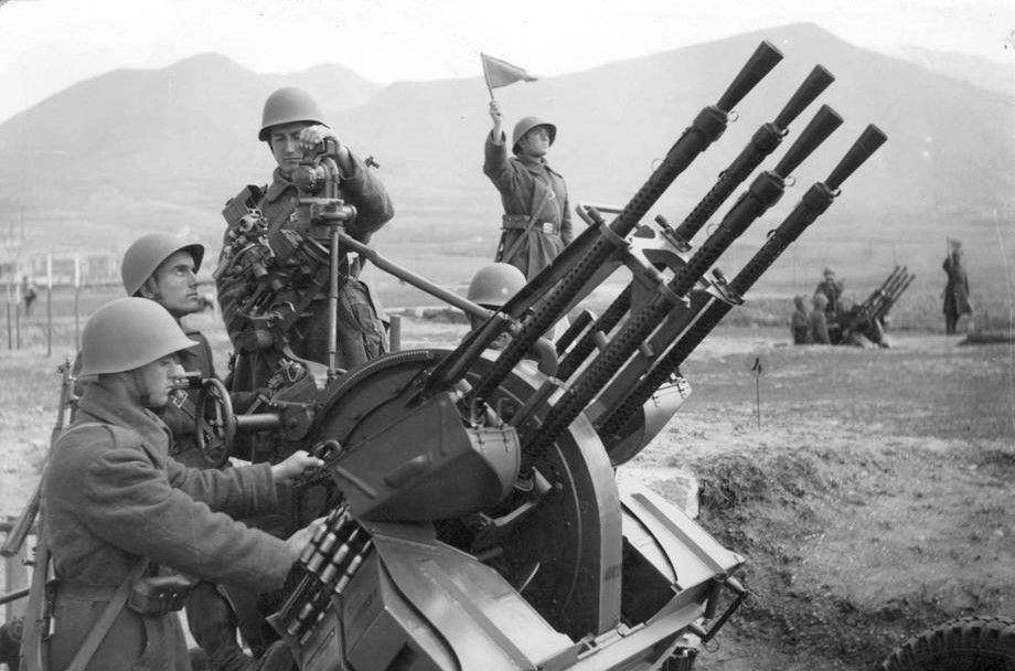 高射平射两用铁扫帚国产1956年式145毫米高射机枪