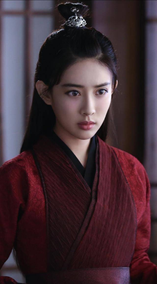 原创《有翡》魔改给女三周洁琼加戏,注水捧角两不耽误,女主晒图讽刺