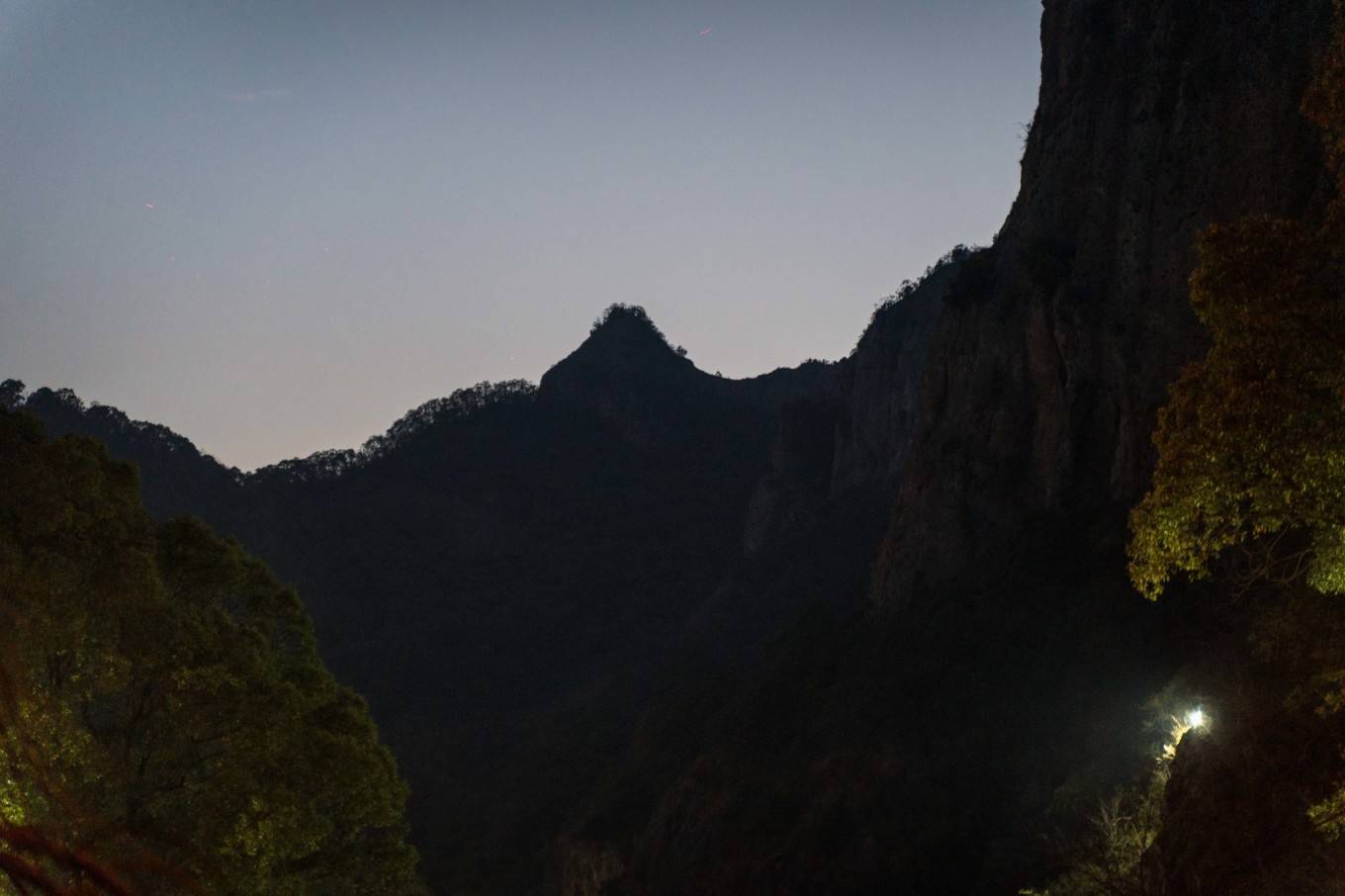 阳春三月来雁荡山上春山