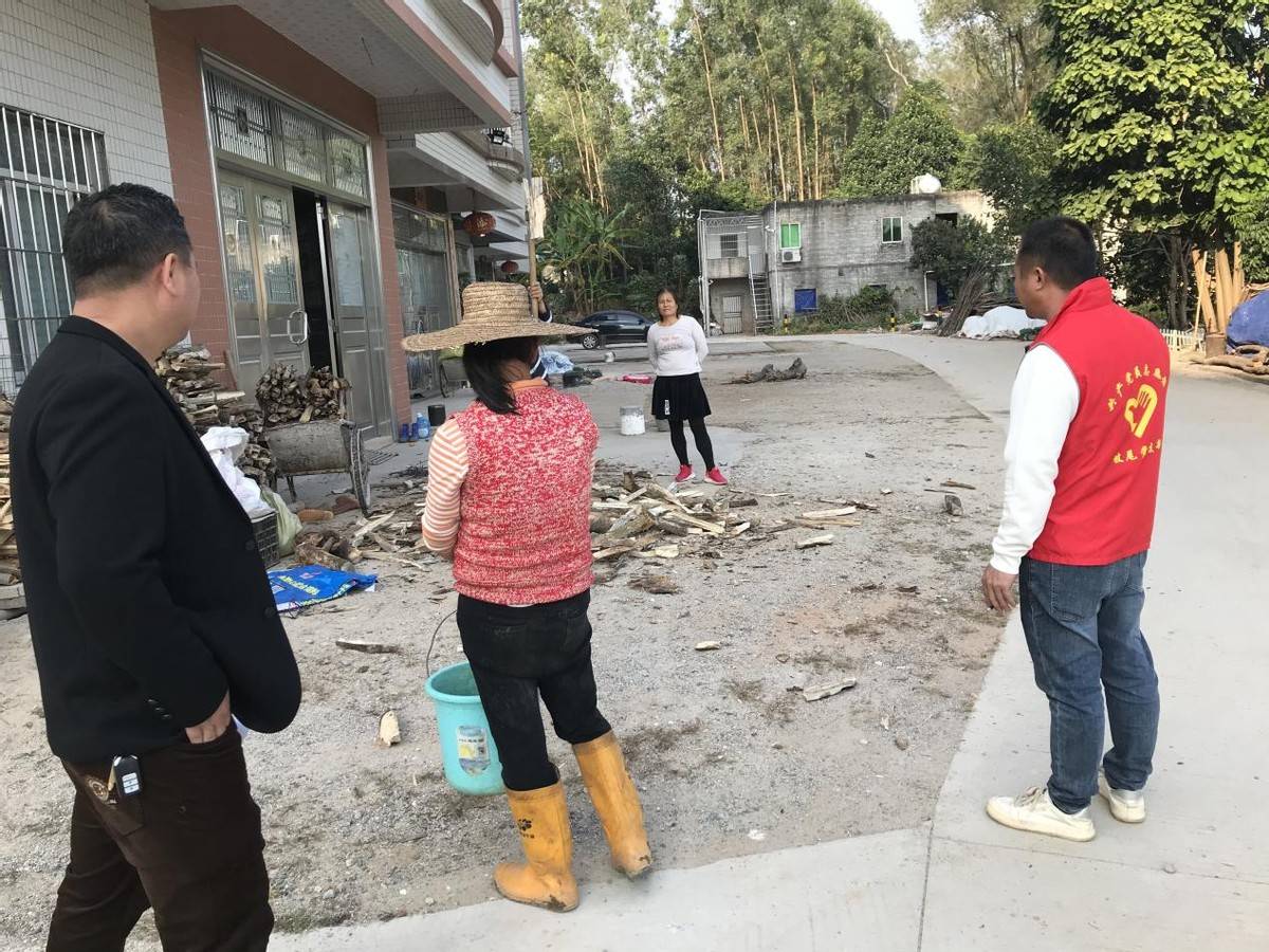 化州市下郭街道坡尾村委会开展"进农村"禁毒宣传活动_毒品_村民_防毒