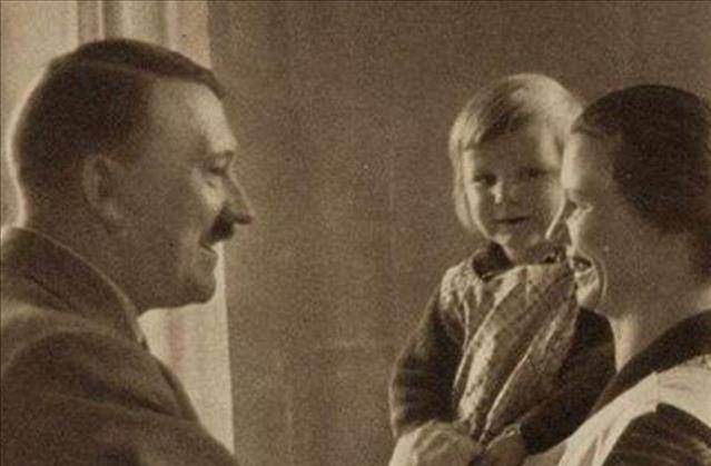 爱娃·布劳恩_德国_战场