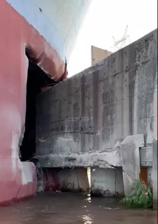 盘点全球船只撞桥重大事件_事故_大桥_美国