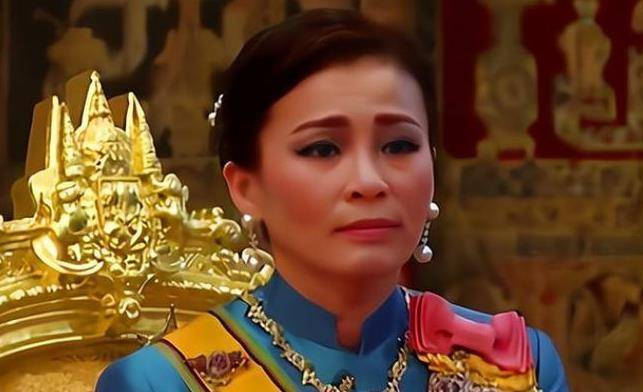 原创诗丽吉出手抬举诗妮娜赏赐2套珠宝傍身依旧不敌苏提达地位稳固