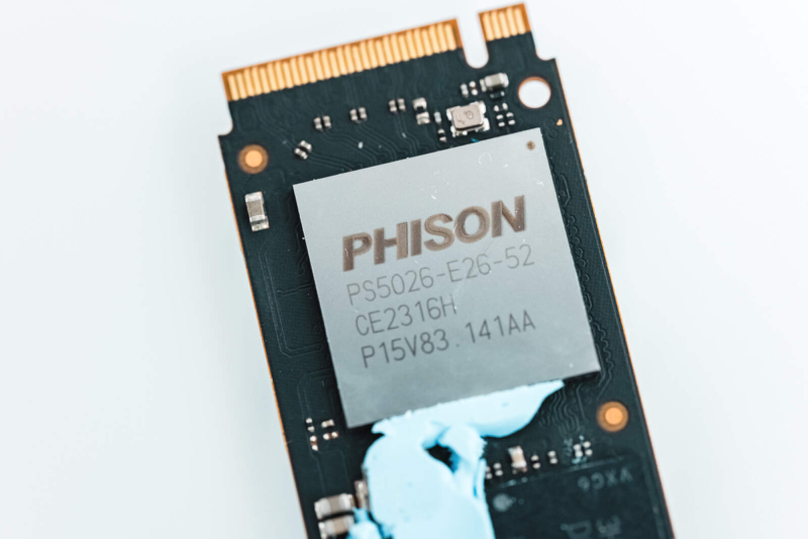目前唯二的原厂pcie50ssd英睿达t700