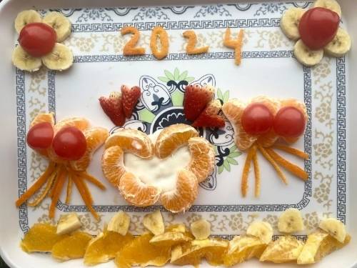华亭萌娃乐享好"食"光_劳动_课程_水果拼盘