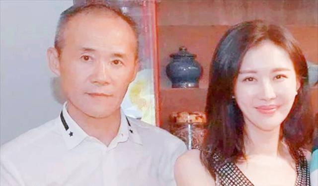 原创人生赢家万科王石娶小30岁娇妻69岁喜得千金70岁再攀珠峰