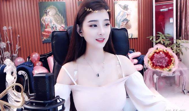 原创阿硕小丸子自爆很有钱曾因yy起诉会冻结资产紧急转移公司股份