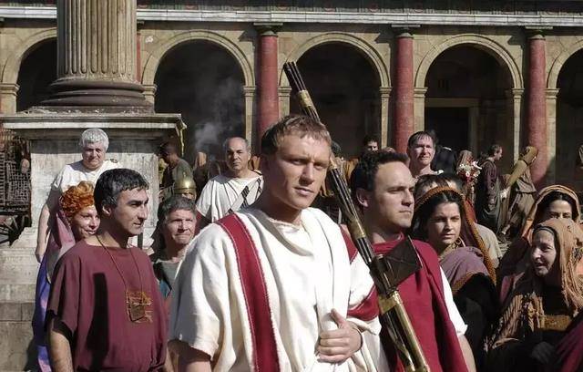 小提格拉涅斯因对分配不满,暗中勾结帕提亚人,并于公元前65年,再次