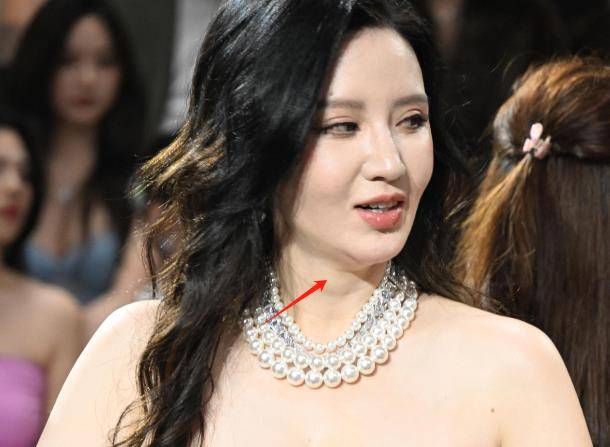 原创又是红毯angelababy俗气胡连馨瘦到认不出张萌你穿的啥