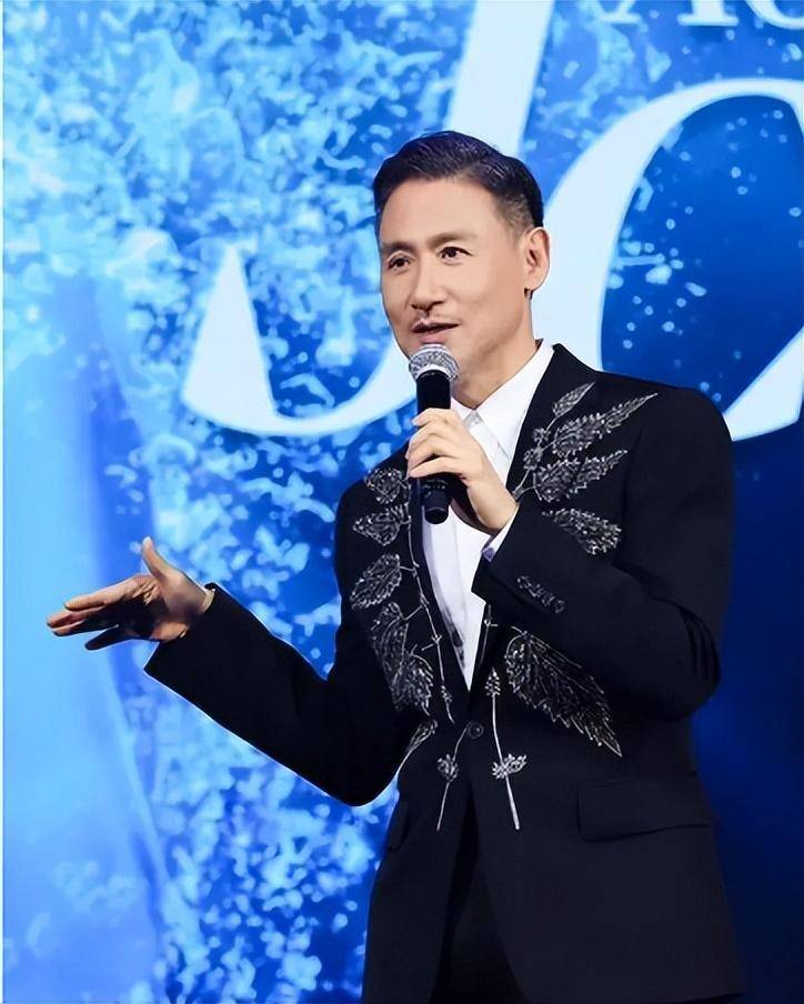 原创没想到57岁的黎明竟以这种方式在2024年初实现口碑暴增