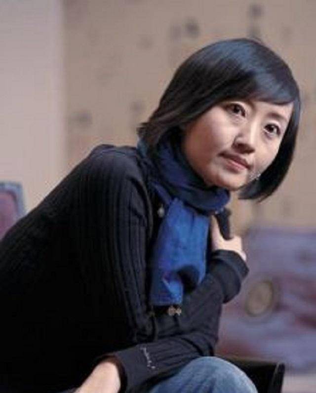 原创原创17年了还记得那个冒死采访非典的柴静冲在一线的模样吗