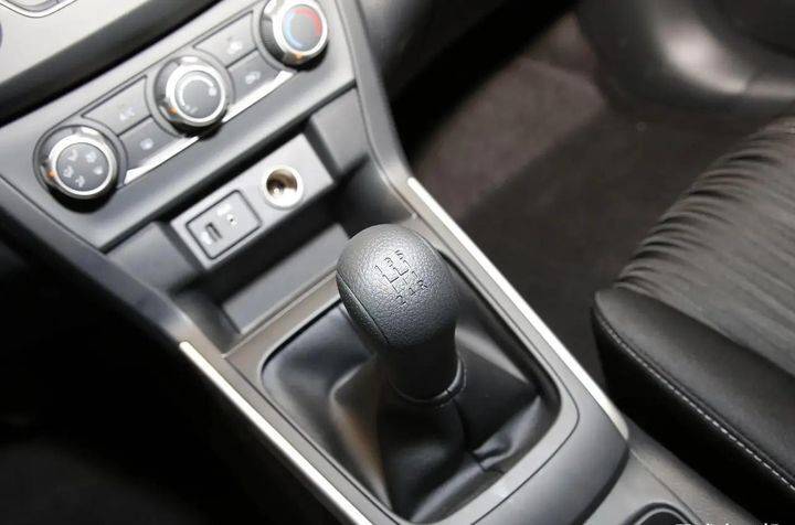 为何有人说空档滑行很危险?