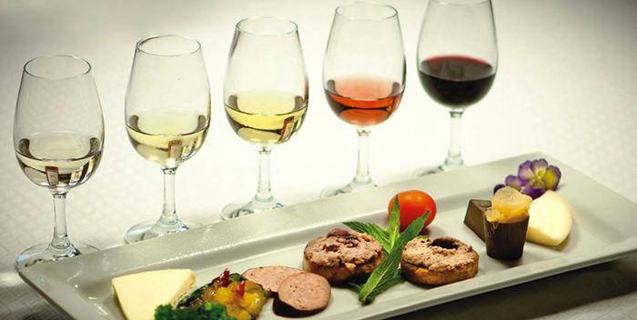 为什么你喝的红酒有铁锈味餐酒搭配避雷指南来了