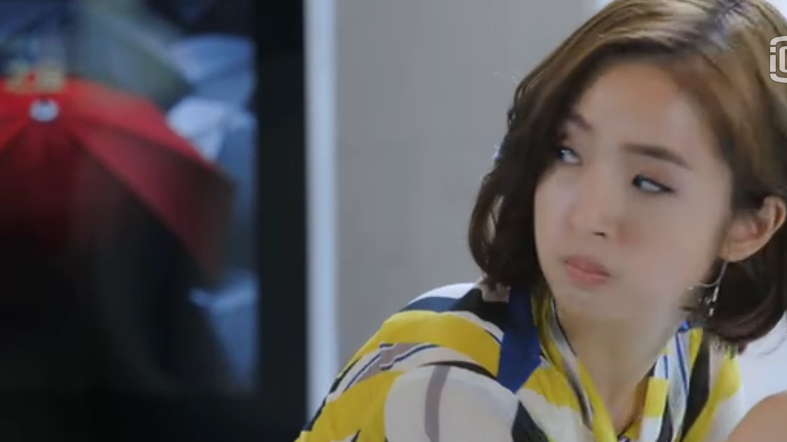 老男孩面试前别人都在紧张准备和讨论而林依晨在思考人生