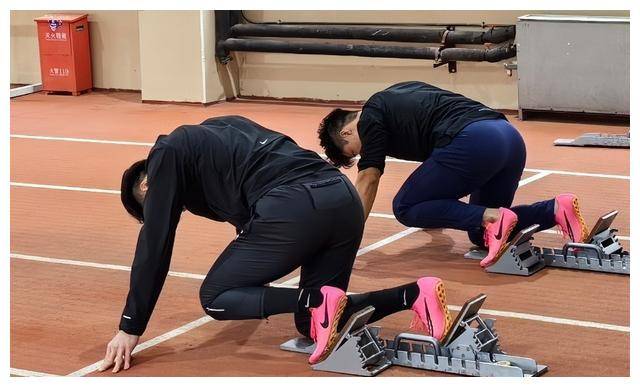 苏炳添再次与谢震业携手登顶,00后新纪录诞生!_陈佳鹏_比赛_成绩