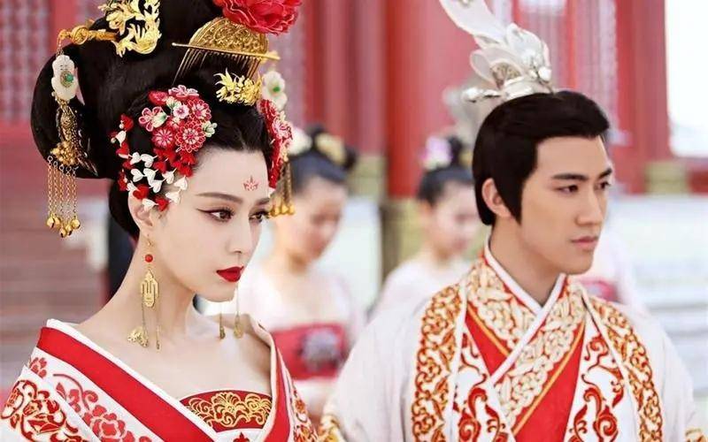 不过古代的女人们,都不是那么过的,真能一直生到40岁的,可谓是太难得