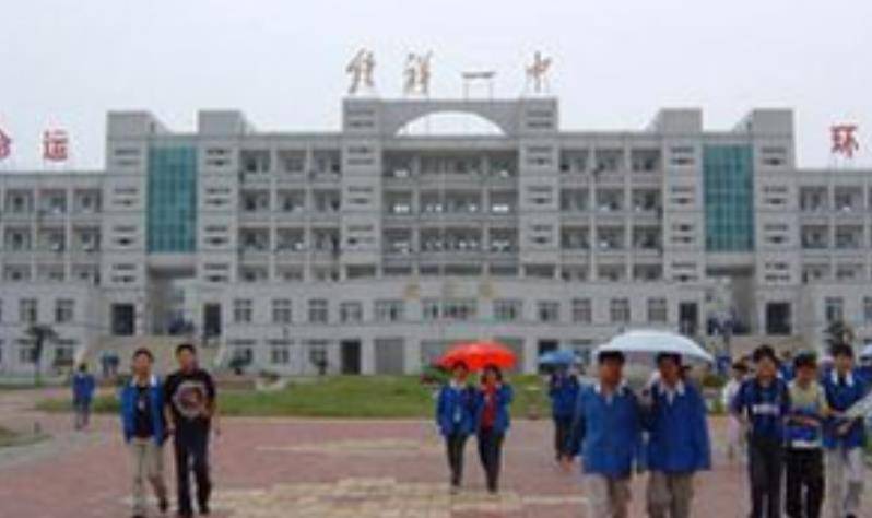 女孩何蕾:因救人生命定格29岁,为怀念她学校以她命名_武汉_钟祥_多多