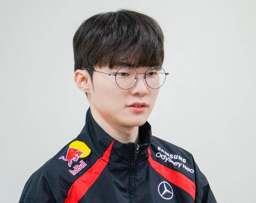 knight又刷新一项数据,只有faker能与之抗衡,堪称lpl第一人_knight_因