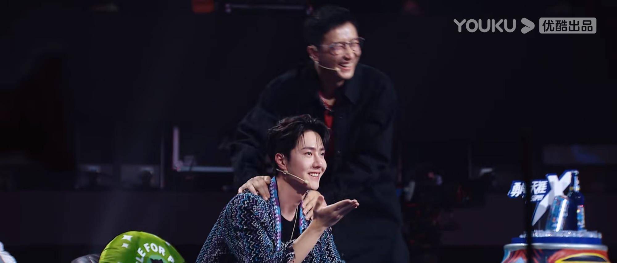 原创街舞作品赛爱情故事成最大看点王一博看热闹的表情包亮了