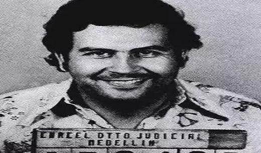 近代史上的世界毒王:拥兵4万余人,跻身世界七大富豪_巴勃罗·_麦德林