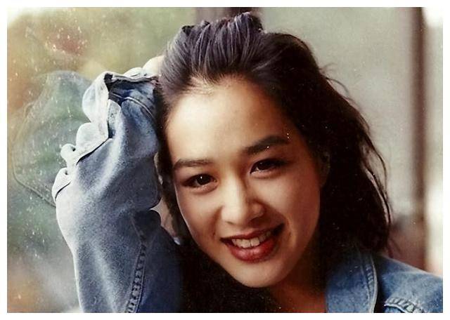 原创钟丽缇为何三段式嫁三子生四胎聚焦51岁生育话题