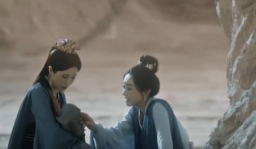 在违背天道神格陨落前,担心自己死后沈璃孤苦,助嘘嘘幻化成人形陪沈璃