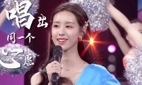 原创徐璐现身央视与佟丽娅孙怡同台比美网友却都在看30岁李沁