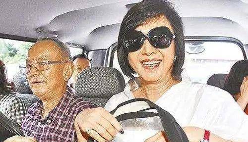 原创原创30年小三抢闺蜜老公夺千万家产侯佩岑妈妈好狠一女的