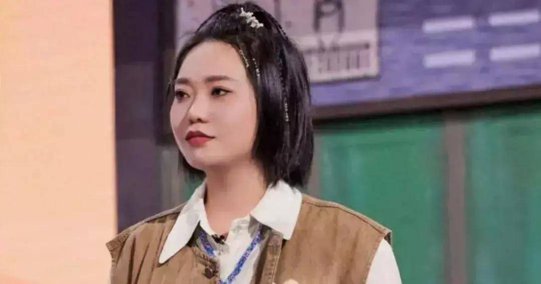 才子才女共谱佳话:李雪琴与王一通恋情曝光,主演电影开机引期待