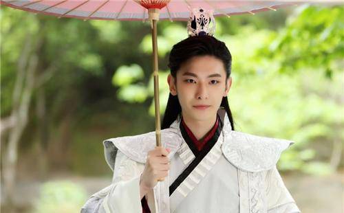 原创取名最禁忌的一个字2000年来只有3人敢用如今大街上随处可见