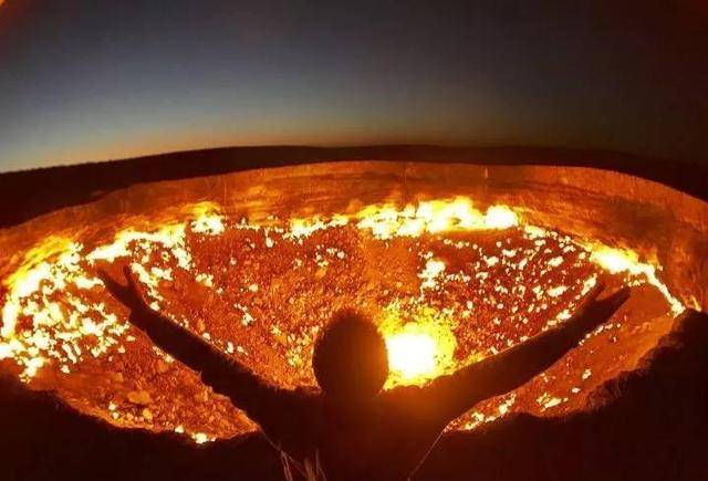原创土库曼斯坦的地狱之门的大火已经烧了50年为何至今无法扑灭