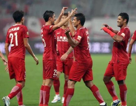 原创上港队夏窗将有大手笔引援新目标人选曾身价过亿值得期待