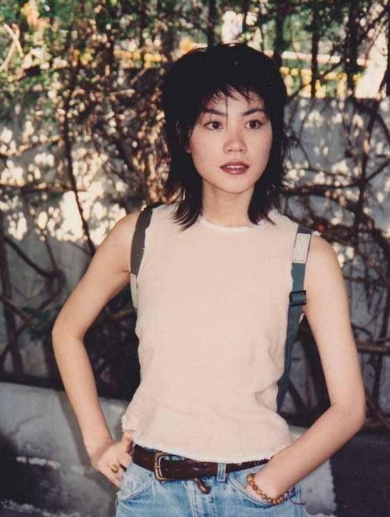 原创原创26年前得不到王菲26年后就去撩她女儿他到底是谁