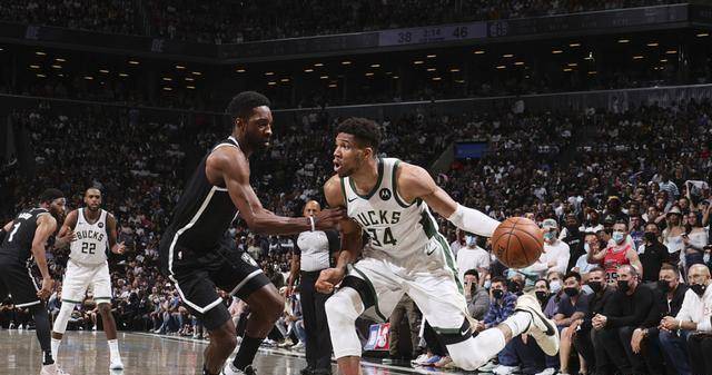 原创原创4分险胜雄鹿送篮网回家字母哥振臂怒吼杜兰特48分无力回天